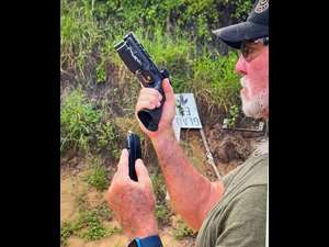 Handgun reload